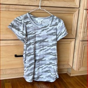 Republic soft camo tee with flutter sleeves; small